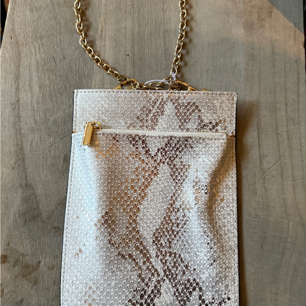 Elegant White and Gold Chain Shoulder Bag